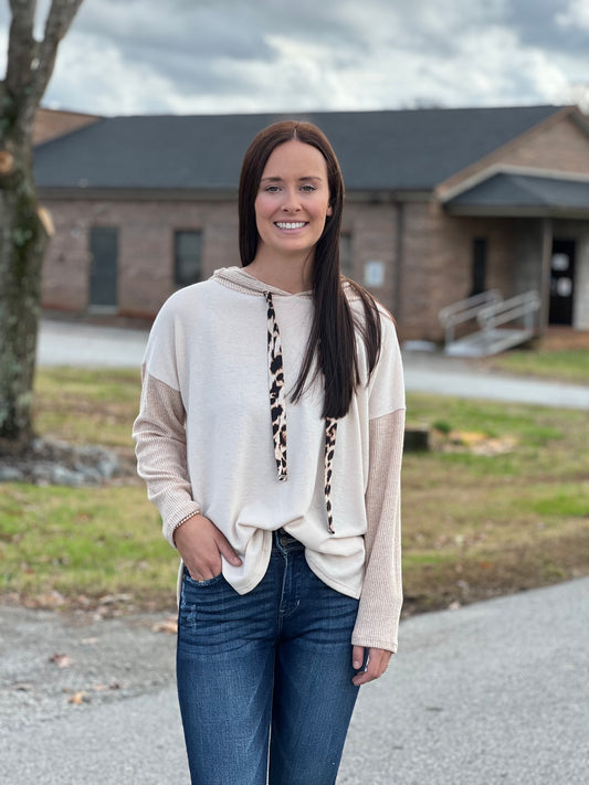 Cashmere Hoodie with Leopard Print Drawstring in Oatmeal